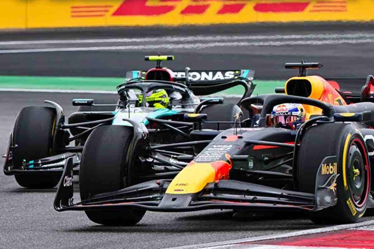 Un duello in una gara sprint di Formula1